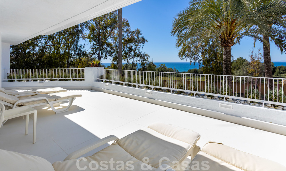 Se vende un magnífico ático de lujo con fantásticas vistas al mar y a poca distancia de la playa, Marbella Este 22265