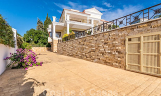 Hermosa villa de lujo moderna-mediterránea en venta, cerca de la playa y las comodidades, Marbella Este 22311 