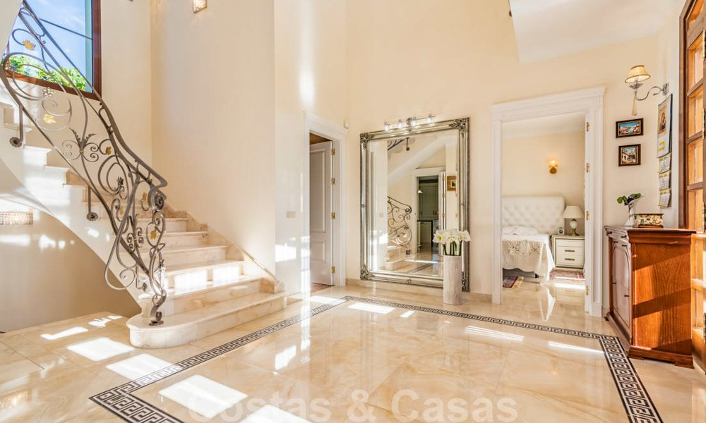 Hermosa villa de lujo moderna-mediterránea en venta, cerca de la playa y las comodidades, Marbella Este 22314
