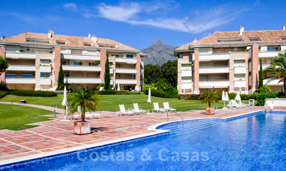 La Trinidad: Apartamentos de lujo atemporales en venta con vistas al mar en la Milla de Oro, entre Puerto Banús y Marbella 22612
