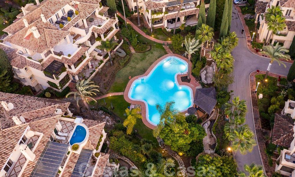 Las Alamandas: Apartamentos y áticos de lujo a la venta en un exclusivo complejo de golf en primera línea en Nueva-Andalucía, Marbella 32114