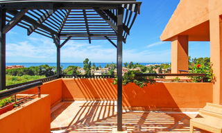 Gran Bahia: Apartamentos de lujo en venta cerca de la playa en un prestigioso complejo, justo al este de la ciudad de Marbella 23025 