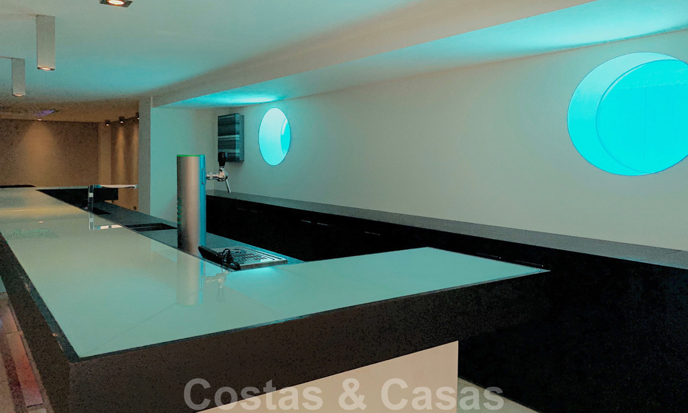 Magnífica villa con vistas panorámicas al mar en venta en un prestigioso complejo de golf 5* en la Nueva Milla de Oro, entre Marbella y Estepona 23309