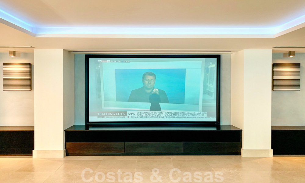 Magnífica villa con vistas panorámicas al mar en venta en un prestigioso complejo de golf 5* en la Nueva Milla de Oro, entre Marbella y Estepona 23311