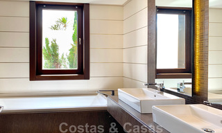 Magnífica villa con vistas panorámicas al mar en venta en un prestigioso complejo de golf 5* en la Nueva Milla de Oro, entre Marbella y Estepona 23318 