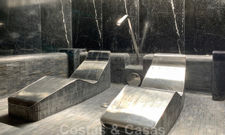 Magnífica villa con vistas panorámicas al mar en venta en un prestigioso complejo de golf 5* en la Nueva Milla de Oro, entre Marbella y Estepona 23320 