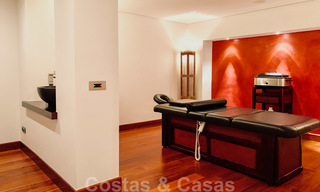 Magnífica villa con vistas panorámicas al mar en venta en un prestigioso complejo de golf 5* en la Nueva Milla de Oro, entre Marbella y Estepona 23326 