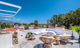 Hermosa villa pareada de estilo Ibiza a la venta, a poca distancia de la playa y el centro de San Pedro - Marbella 23362 