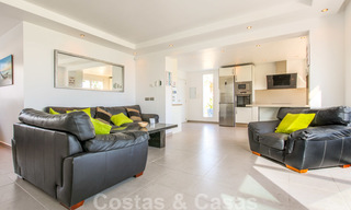Villa en primera línea de playa en venta en la Nueva Milla de Oro, entre Marbella y Estepona 23476 