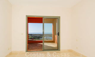 Apartamentos de lujo a la venta en Royal Flamingos con impresionantes vistas al golf y al mar en Marbella - Benahavis 23566 