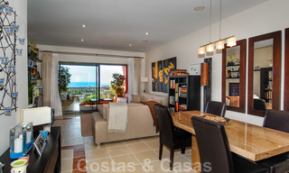 Apartamentos de lujo a la venta en Royal Flamingos con impresionantes vistas al golf y al mar en Marbella - Benahavis 23570 