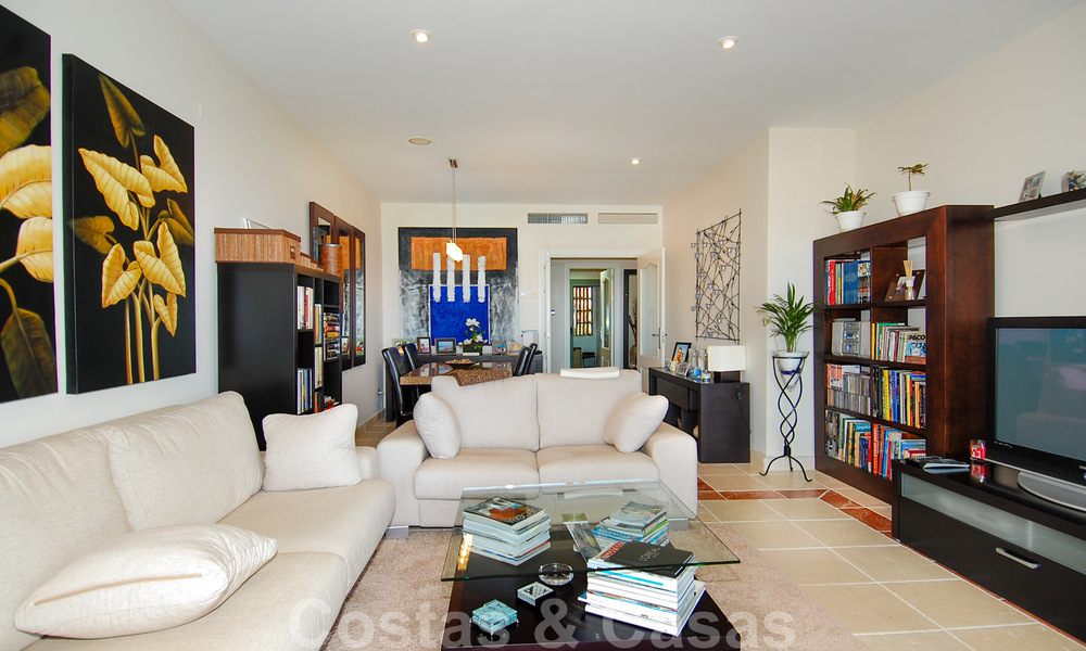Apartamentos de lujo a la venta en Royal Flamingos con impresionantes vistas al golf y al mar en Marbella - Benahavis 23575