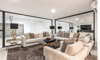 Elegantemente y renovada casa adosada en venta en Aloha, Nueva Andalucía, Marbella 23768 