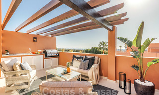 Elegantemente y renovada casa adosada en venta en Aloha, Nueva Andalucía, Marbella 23792 