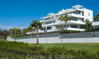 Cataleya en Estepona: apartamentos de diseño moderno en venta listos para mudarse, en el campo de golf de Atalaya entre Marbella y Estepona 36832 