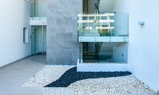 Cataleya en Estepona: apartamentos de diseño moderno en venta listos para mudarse, en el campo de golf de Atalaya entre Marbella y Estepona 36840 