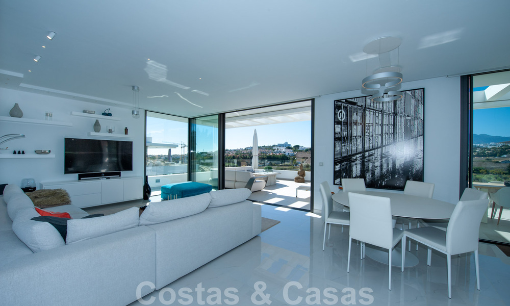 Cataleya en Estepona: apartamentos de diseño moderno en venta listos para mudarse, en el campo de golf de Atalaya entre Marbella y Estepona 36846