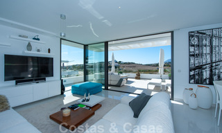 Cataleya en Estepona: apartamentos de diseño moderno en venta listos para mudarse, en el campo de golf de Atalaya entre Marbella y Estepona 36847 