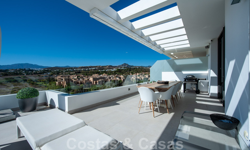 Cataleya en Estepona: apartamentos de diseño moderno en venta listos para mudarse, en el campo de golf de Atalaya entre Marbella y Estepona 36852