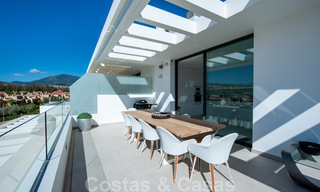 Cataleya en Estepona: apartamentos de diseño moderno en venta listos para mudarse, en el campo de golf de Atalaya entre Marbella y Estepona 36853 