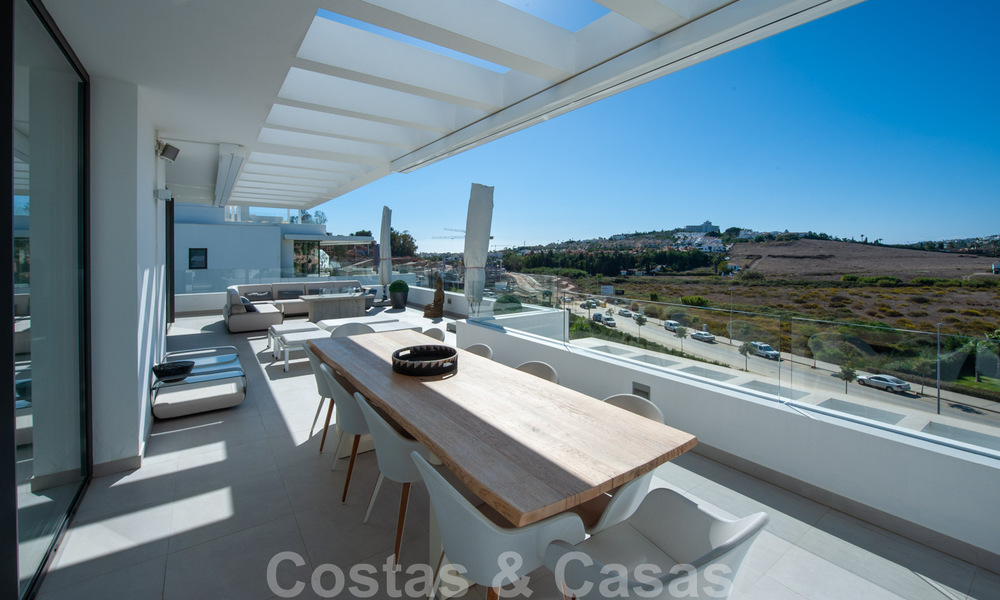 Cataleya en Estepona: apartamentos de diseño moderno en venta listos para mudarse, en el campo de golf de Atalaya entre Marbella y Estepona 36854