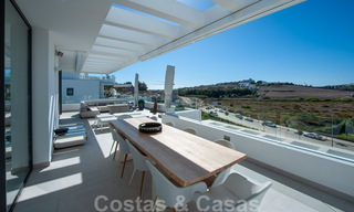 Cataleya en Estepona: apartamentos de diseño moderno en venta listos para mudarse, en el campo de golf de Atalaya entre Marbella y Estepona 36854 
