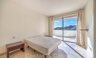 Modernos apartamentos de lujo en primera línea de golf con impresionantes vistas al golf y al mar en venta en Marbella - Benahavis 24069 
