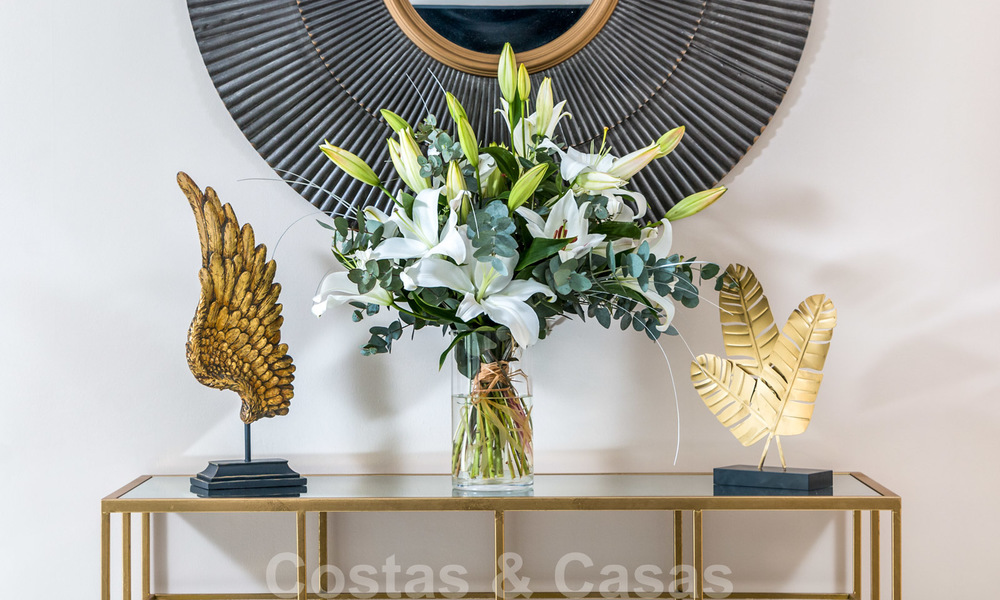 Villa de lujo con estilo Art Deco a la venta en Nueva Andalucía, Marbella 24159