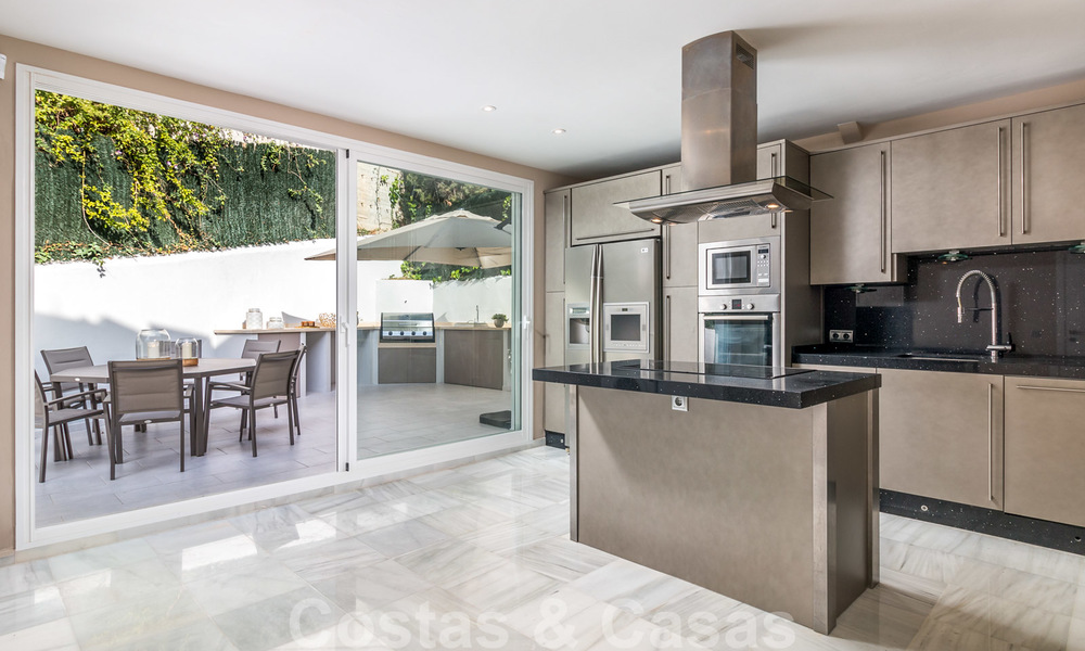 Villa de lujo con estilo Art Deco a la venta en Nueva Andalucía, Marbella 24164