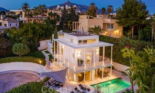 Villa de lujo con estilo Art Deco a la venta en Nueva Andalucía, Marbella 24176 