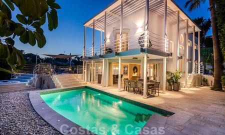 Villa de lujo con estilo Art Deco a la venta en Nueva Andalucía, Marbella 24179