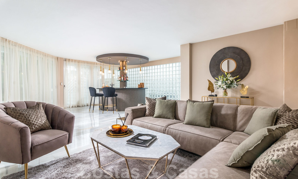 Villa de lujo con estilo Art Deco a la venta en Nueva Andalucía, Marbella 24183