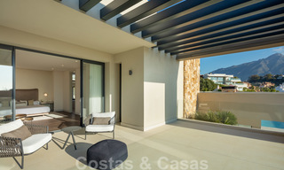 Villas modernas contemporáneas de nueva construcción en venta en Nueva Andalucía, Marbella 24458 