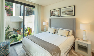 Villas modernas contemporáneas de nueva construcción en venta en Nueva Andalucía, Marbella 24463 