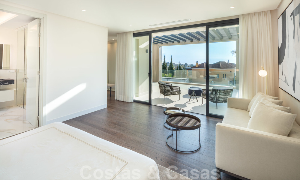 Villas modernas contemporáneas de nueva construcción en venta en Nueva Andalucía, Marbella 24466