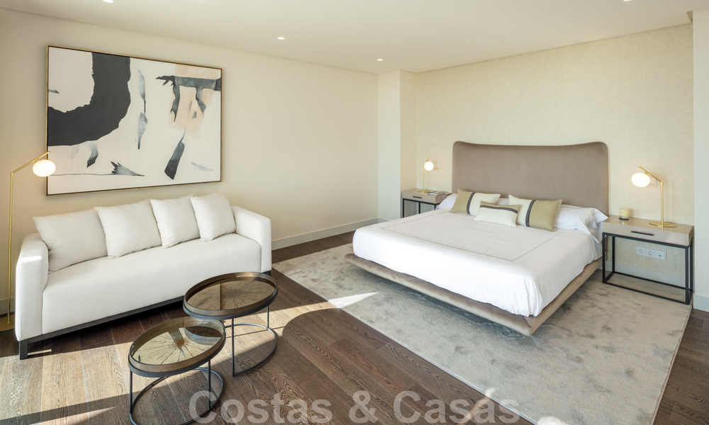 Villas modernas contemporáneas de nueva construcción en venta en Nueva Andalucía, Marbella 24476
