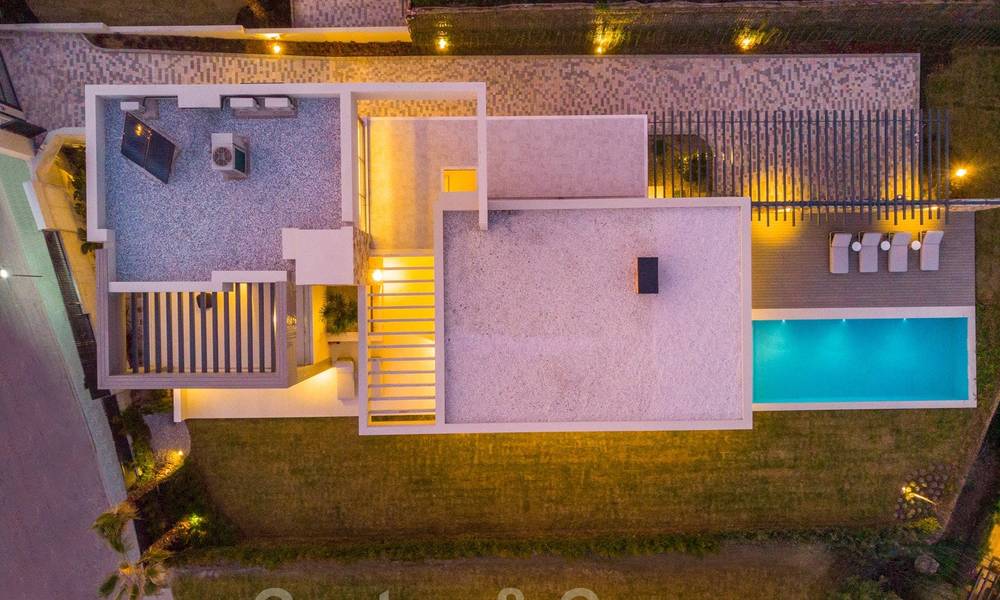 Villas modernas contemporáneas de nueva construcción en venta en Nueva Andalucía, Marbella 24483