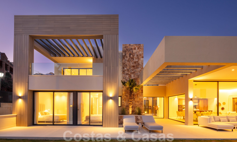 Villas modernas contemporáneas de nueva construcción en venta en Nueva Andalucía, Marbella 24488