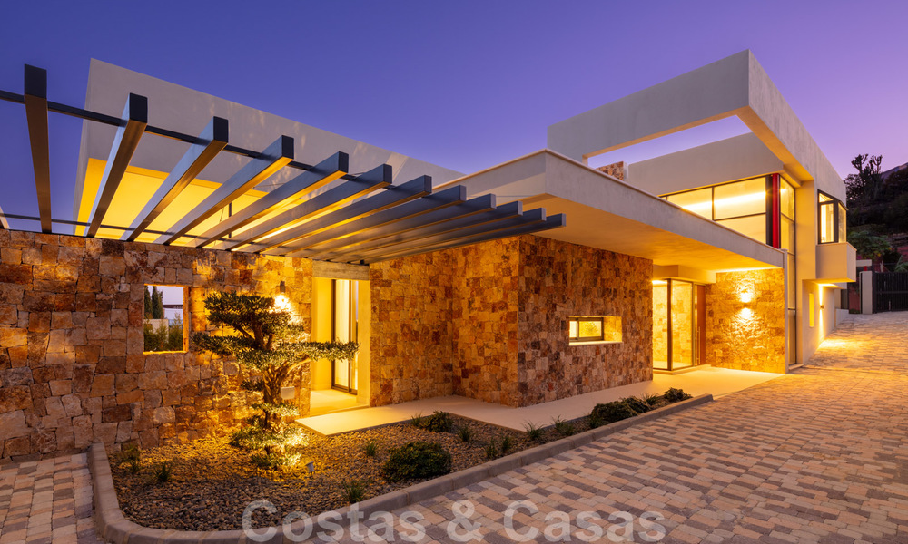 Villas modernas contemporáneas de nueva construcción en venta en Nueva Andalucía, Marbella 24489