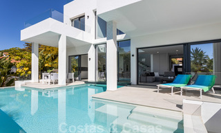 VENDIDO. Hermosa y moderna villa cerca de la playa, lista para mudarse, Marbella Este. Precio reducido. 24802 