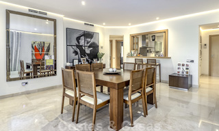 Apartamento de lujo en venta en un prestigioso complejo en la Milla de Oro en Marbella 25214 