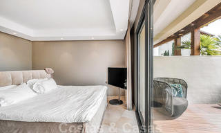Exclusivo y moderno apartamento en venta con un interior de lujo contemporáneo en Sierra Blanca, Milla de Oro, Marbella 24966 