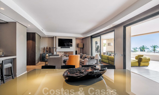 Exclusivo y moderno apartamento en venta con un interior de lujo contemporáneo en Sierra Blanca, Milla de Oro, Marbella 24975 