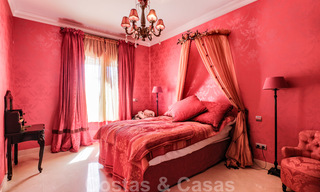 Villa independiente de estilo clásico en venta en la codiciada Nueva Andalucía, Marbella 25080 