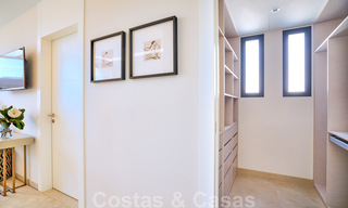 Se venden modernas villas adosadas a 300 metros de la playa - Puerto Banús, Marbella 31659 