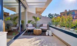 Se venden modernas villas adosadas a 300 metros de la playa - Puerto Banús, Marbella 31681 
