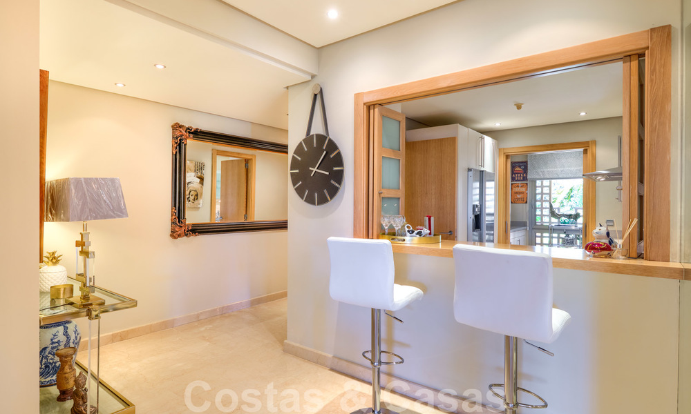 Mansion Club: Apartamentos de lujo a la venta en un prestigioso complejo en la Milla de Oro en Marbella 25322