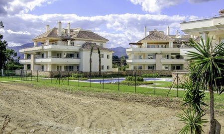 Apartamentos de lujo en venta en primera línea de playa, Marbella - Estepona 13761