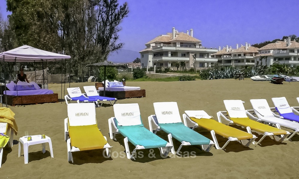 Apartamentos de lujo en venta en primera línea de playa, Marbella - Estepona 13758