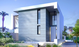 En venta modernas villas contemporáneas en construcción, directamente en el campo de golf situado en Marbella - Estepona 25979 